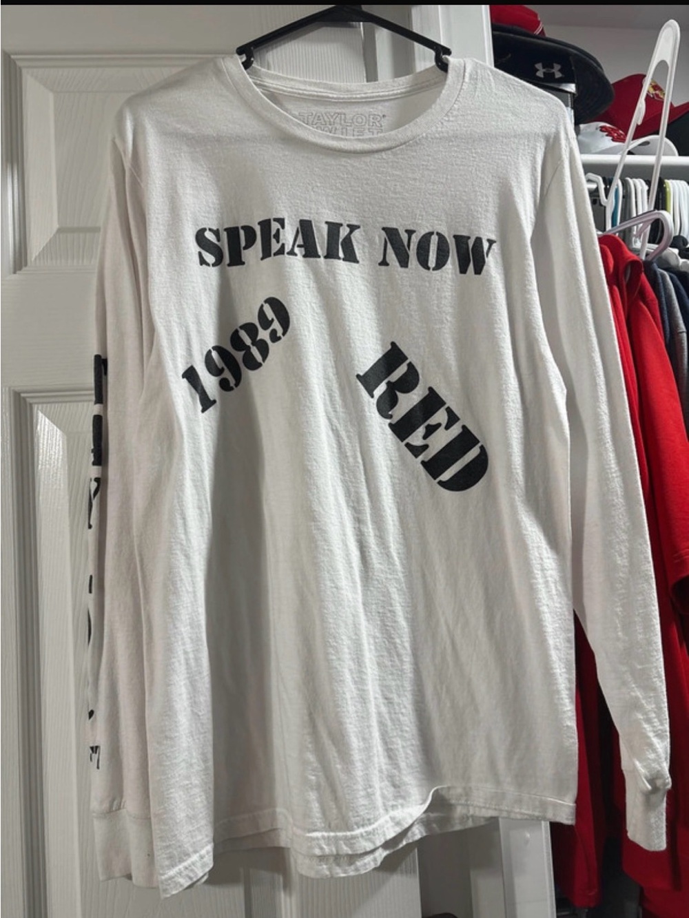 Taylor Swift Graphic Tee